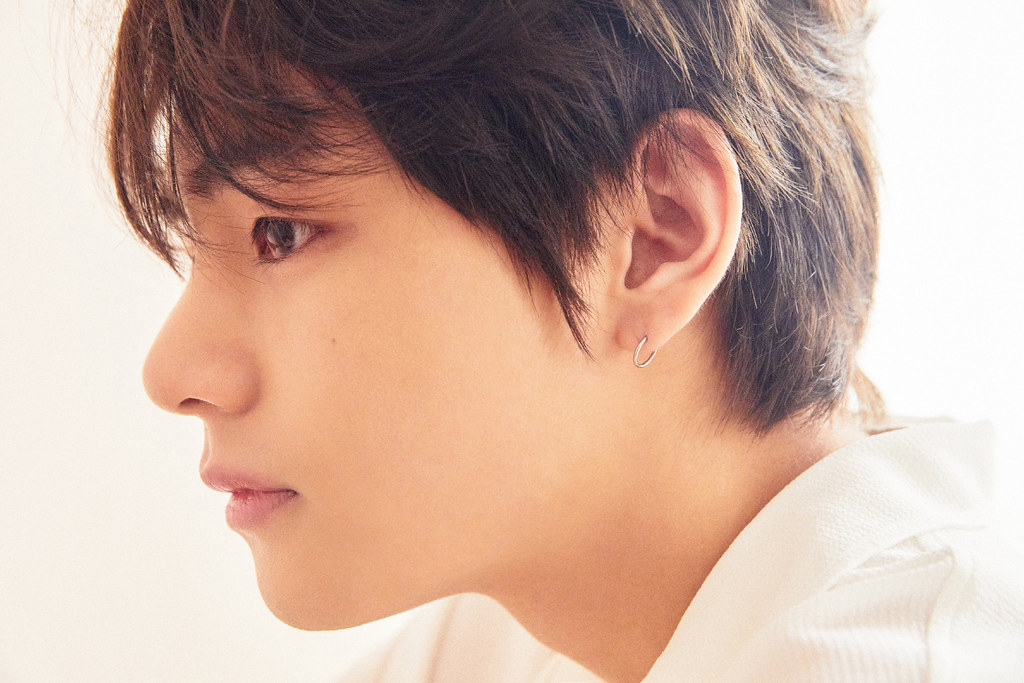 Bts Kim Taehyung Vs Vogue Korea Cover Photo Creates Frenzy Among Fans 1408