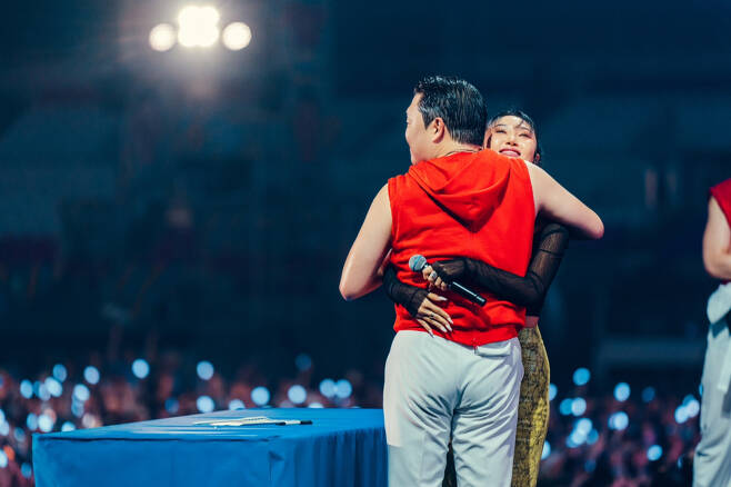 PSY Wraps Up '2023 Summer Swag' Seoul Performance, Showcasing ...