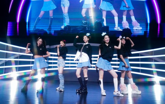 KARA Reunites for Emotional 15th Anniversary Fan Meeting, Remembers Late Goo Hara: 'Our Youth' KARA Reunites for Emotional 15th Anniversary Fan Meeting, Remembers Late Goo Hara: 'Our Youth'