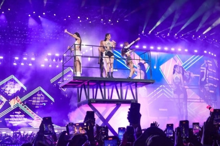 BLACKPINK Makes 'New K-Pop History' as Coachella Headliners BLACKPINK Makes 'New K-Pop History' as Coachella Headliners