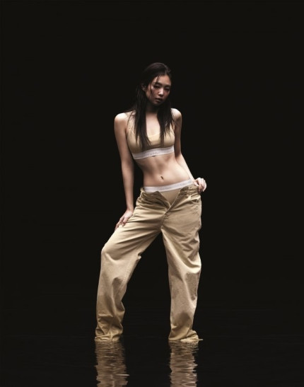 BLACKPINK Jennie Embraces 'Global Hot Star' Status with Limited Edition Underwear Collection BLACKPINK Jennie Embraces 'Global Hot Star' Status with Limited Edition Underwear Collection