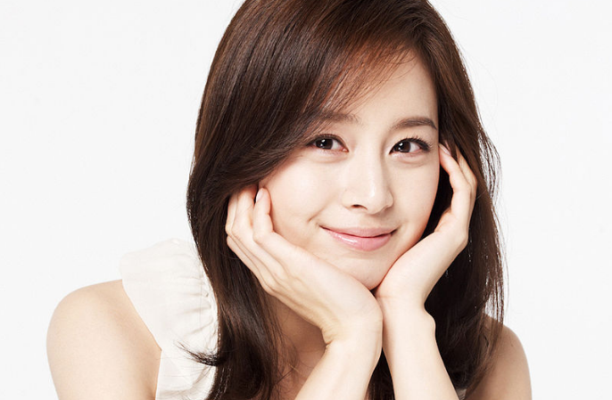 Kim Tae Hee Renews Contract With Story J Company!