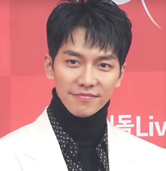 Lee Seung Gi To Host JTBC's Singer Audition Program 'Sing Again'