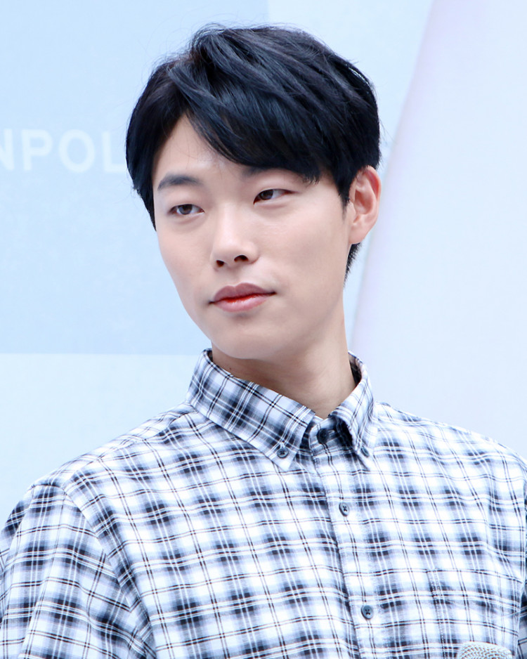 Ryu Jun Yeol Talks About Upcoming Movie 'Alien' In The ...