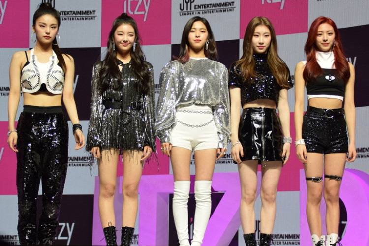ITZY Reportedly Bracing For A Comeback This July