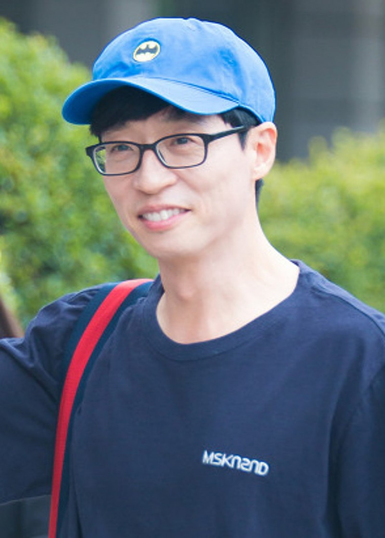 Yoo Jae Suk Is Still 'Comedian Of The Year' For Nine Consecutive Years