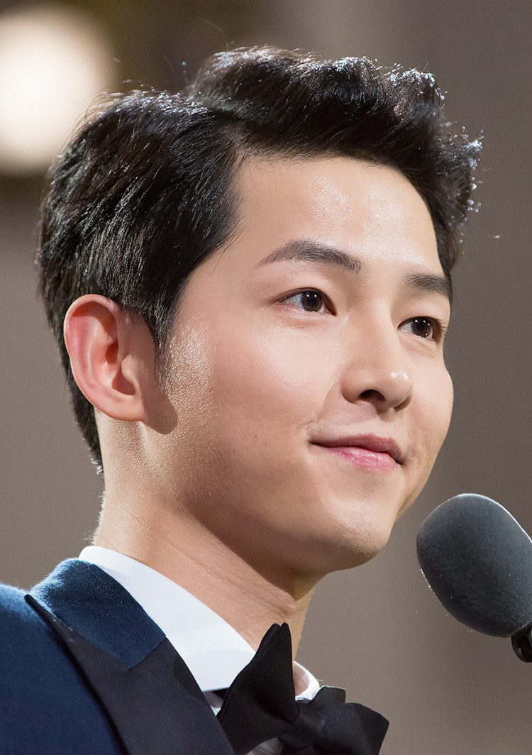 View Vincenzo Cassano Song Joong Ki 2021 Pictures