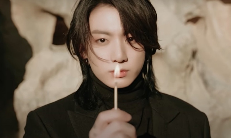 >Jungkook S Fans Are Loving His Long Hair From Bts Winter Package 2021