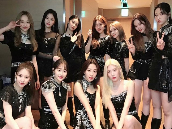 K-Pop Band LOONA Postpones Upcoming Comeback Indefinitely, Agency Announces