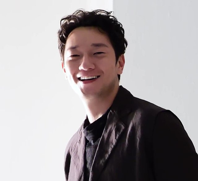 Son Suk-ku to Star in New Romance by Hong Sisters: 'Can This Love Be Translated?'