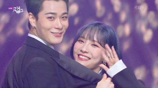 K-pop Stars Pay Tribute to Late Moonbin: Heartfelt Letters and Emotional Performances