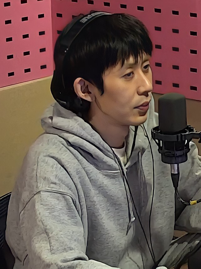 Code Kunst, Dating a Beautiful Non-Celebrity for 5 Years