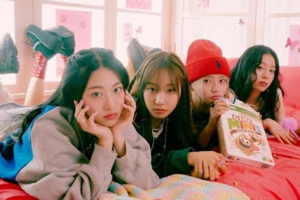 FIFTY FIFTY's 'Cupid' Soars to Top 10 on UK Singles Chart: A First for K-pop Girl Groups