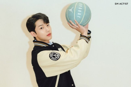 SM's Rising Star Jo Joon-young Unveils 'it'SMe' Project: Youthful Day and Night