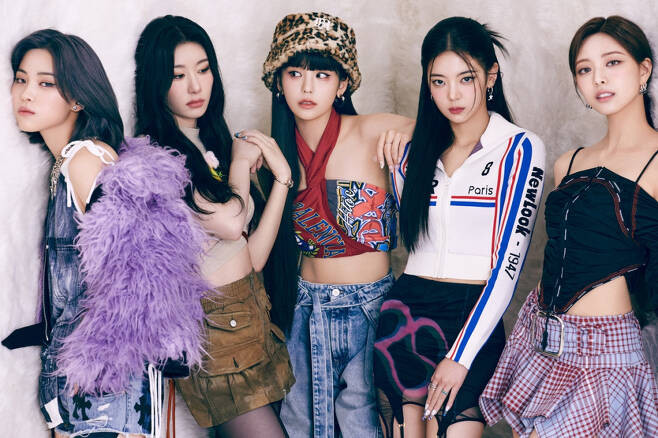 ITZY Reigns as 'University Festival Queens' Once Again with Explosive Live Performance