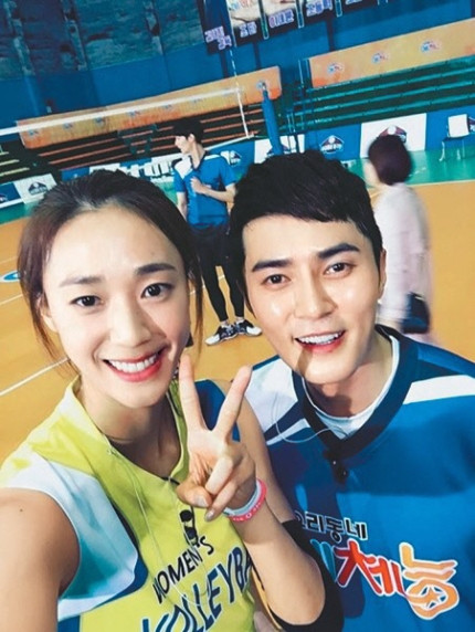 Actors Jo Dong-hyuk and Han Song-yi Call It Quits After Seven Years of Love