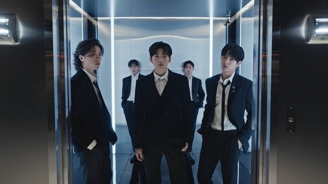 Treasure Unit T5 Scores Global Hit, Tops iTunes Charts in 20 Regions with Debut Song 'MOVE'