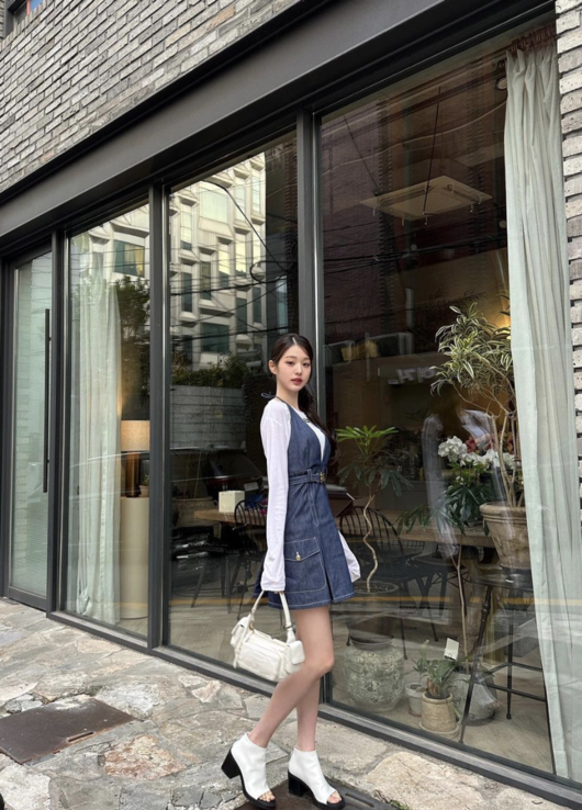 Is Jang Won-young a Toy? Controversial Online Debate Over 'Kid President' Incident Stirs Up Korea's Mom Cafes, Ex-lawmaker Jeon Yeook Weighs In 