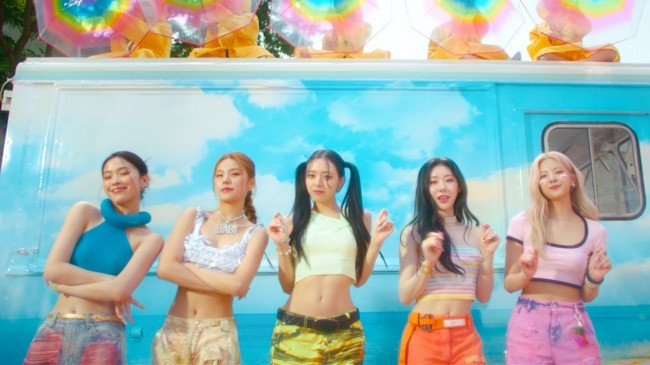 ITZY's Summer Return: Refreshing Energy Erupts with New Single 'CAKE'