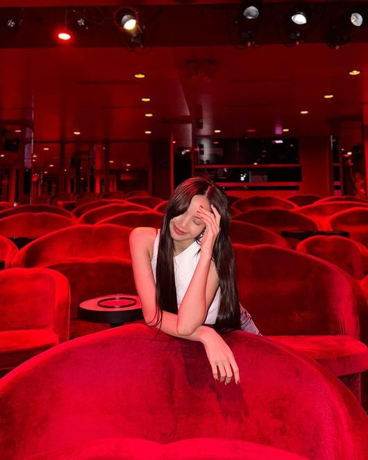 BLACKPINK's Lisa Becomes First K-pop Artist to Perform at Paris' Prestigious 'Crazy Horse', Supported by Jisoo & Rosé
