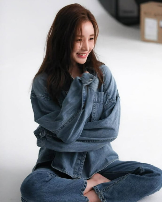 Actress Yoon Jin-yi Suffers Second-Degree Burns During Wrinkle Treatment, Wins ₩48M in Damages